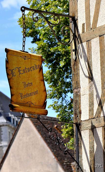 Chartres_5937.jpg