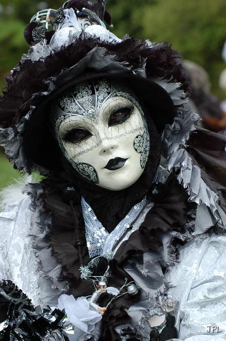 Mask-noir_1485.JPG